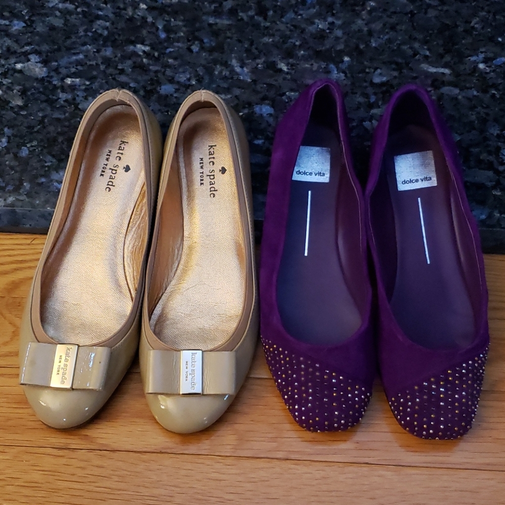 2 pair of flats